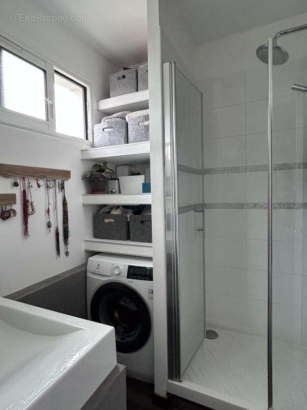 Magnifique T3 traversant avec grande terrasse – Le Busca - photo 8