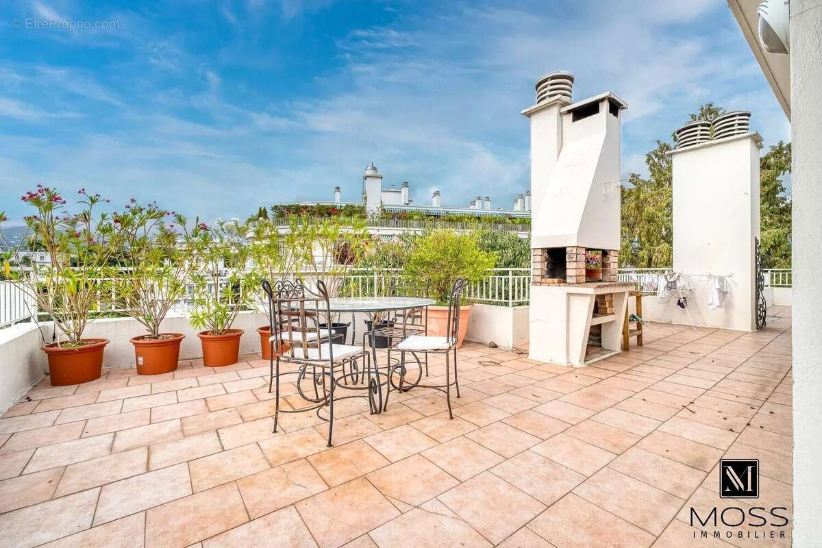 Cimiez / 2 pièces exceptionnel / 51m2 /  Toit-terrasse cave et box - photo 13