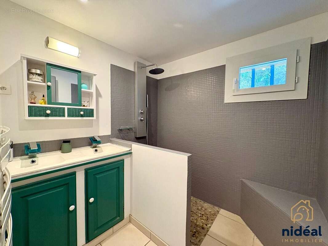 Maison 179 m² à Junas  - photo 8