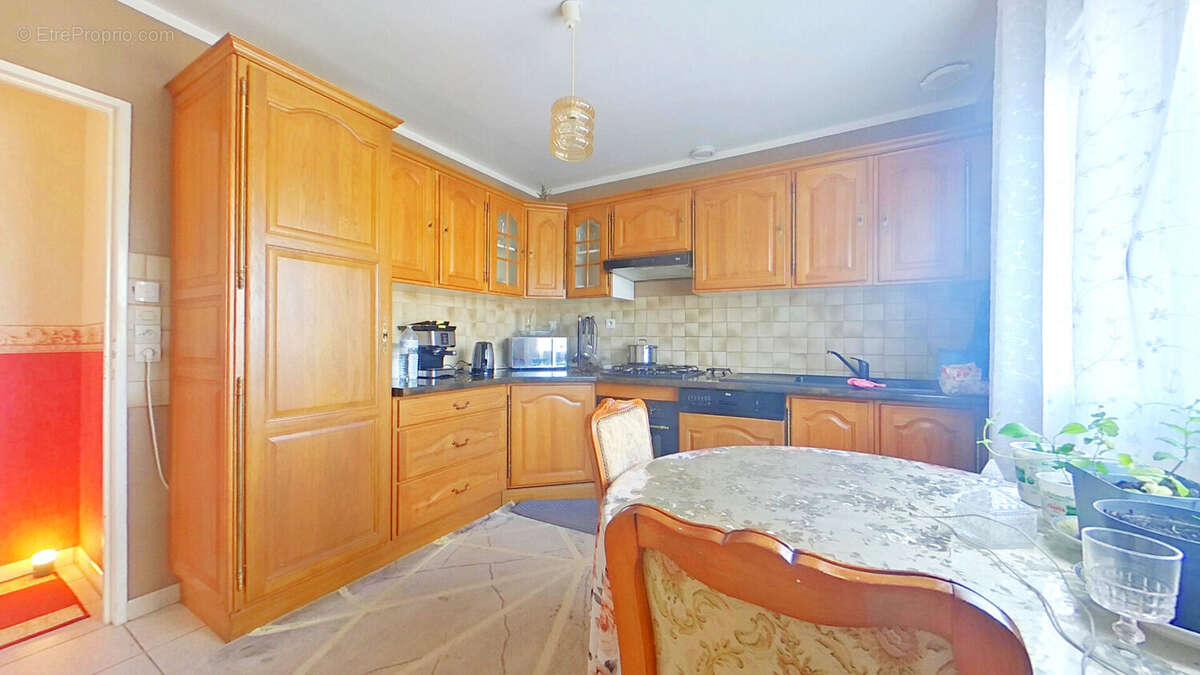 Maison à SAINT-SEBASTIEN-SUR-LOIRE