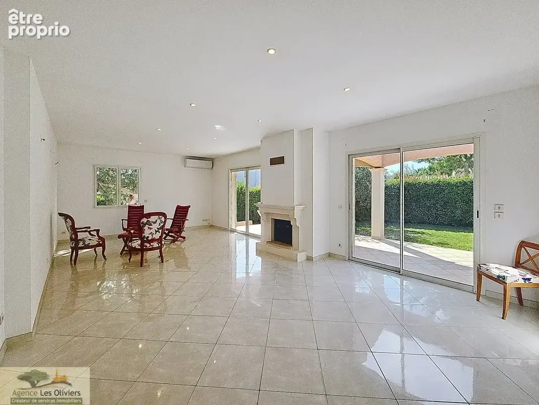 villa 5 chambres de plain-pied - photo 2