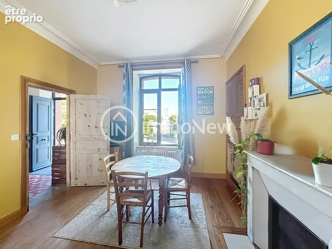 Maison de maître avec jardin - montmartin-sur-mer - 9 pièces - photo 4