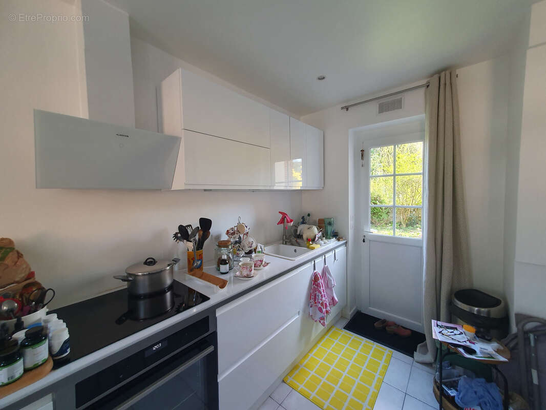 Maison à CORMEILLES