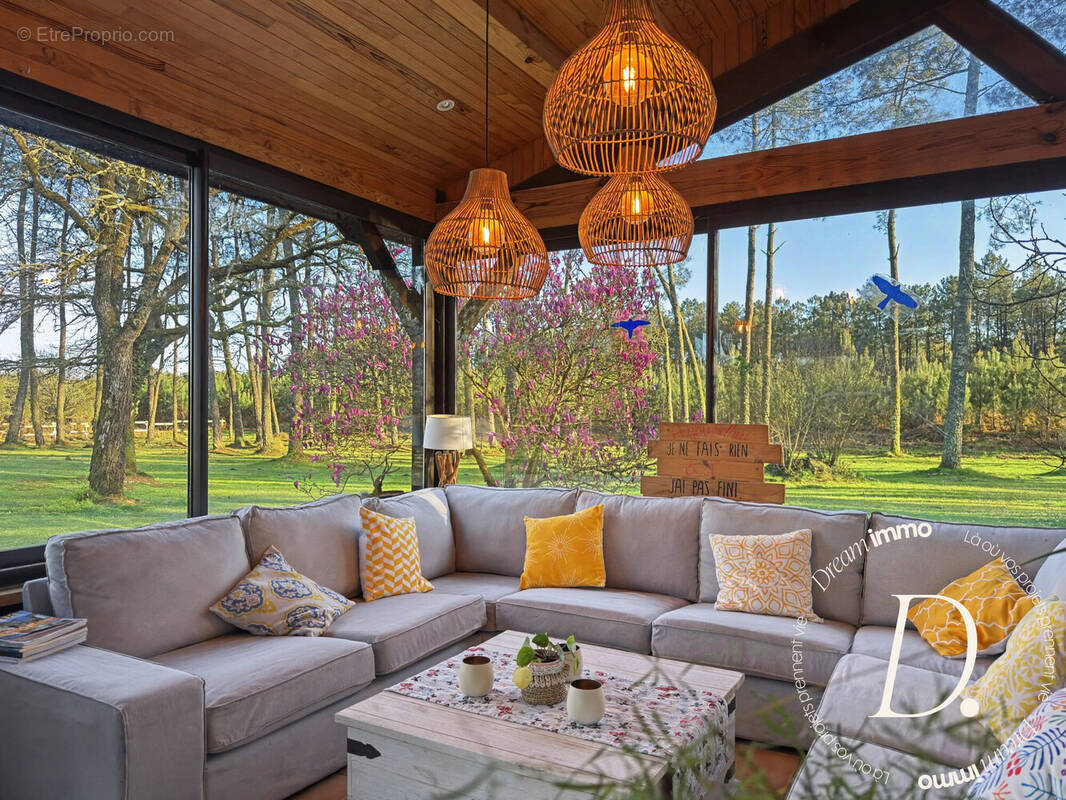 Maison à RION-DES-LANDES