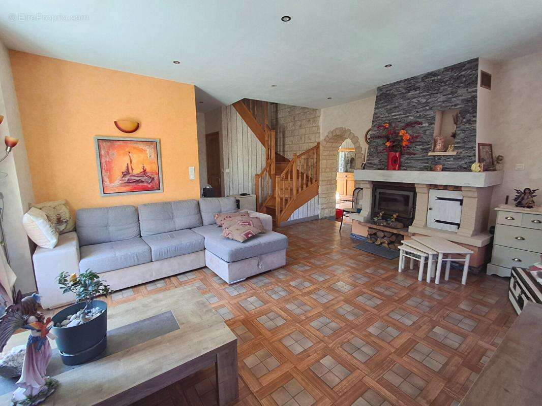 Maison à SAINT-SYMPHORIEN-D'OZON