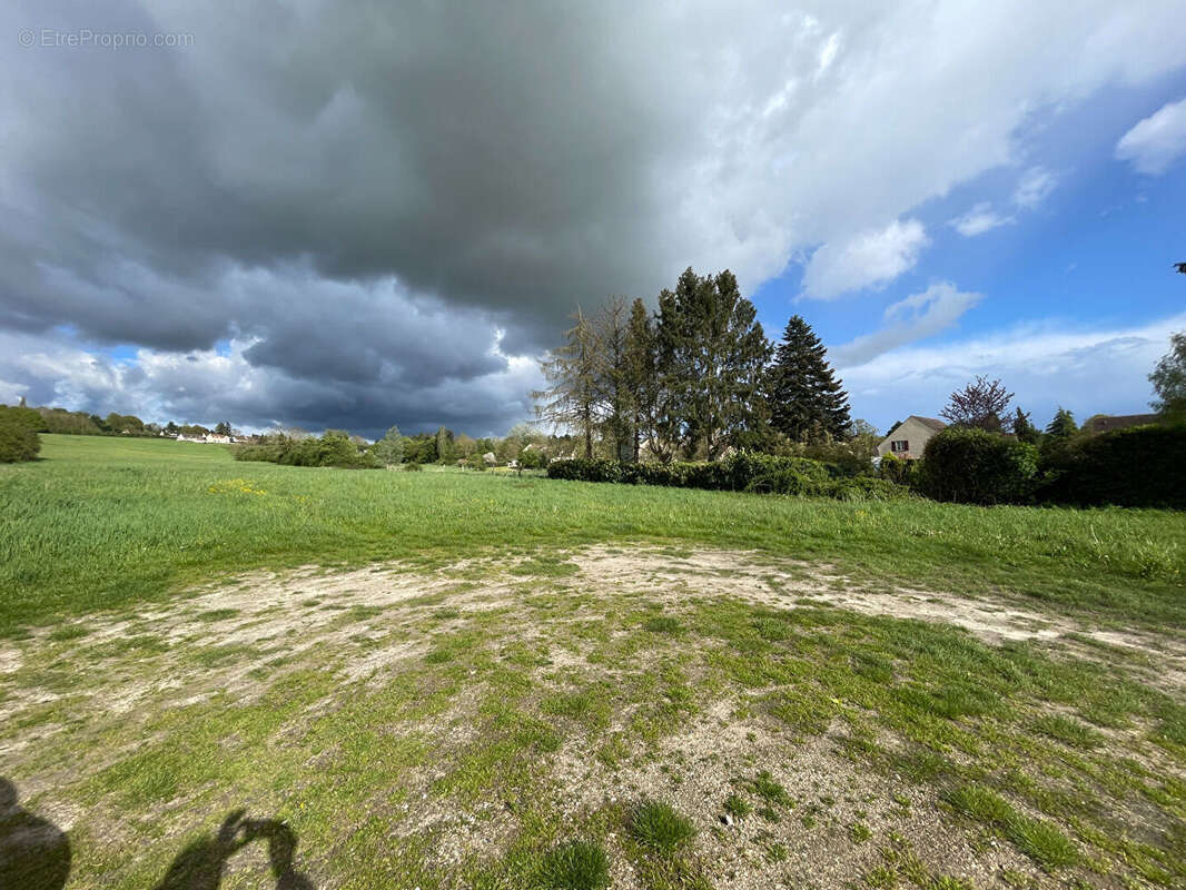 Terrain à EPIAIS-RHUS