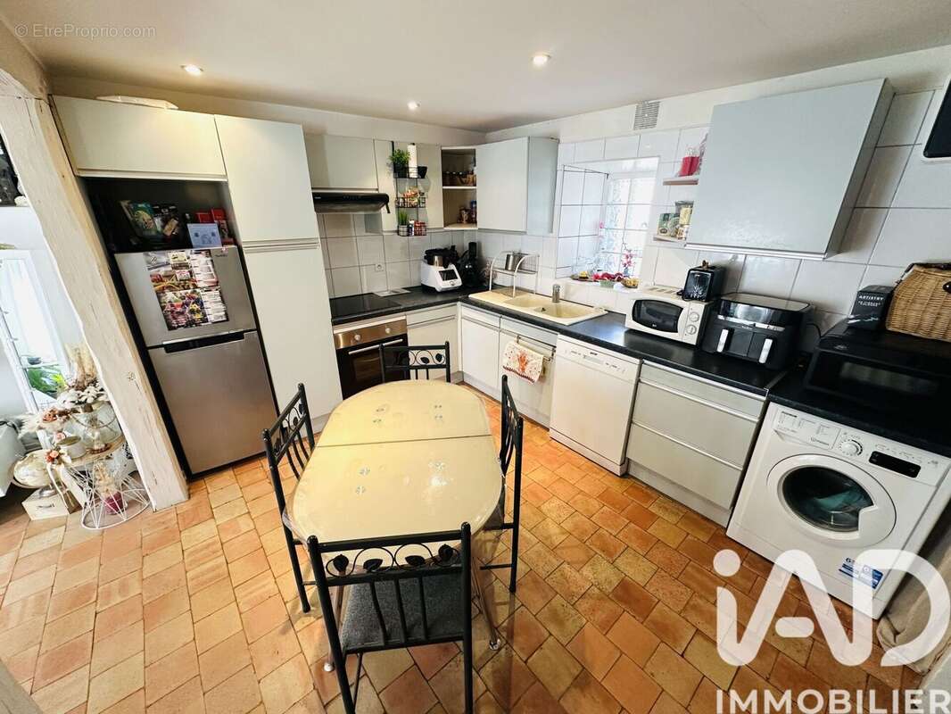 Photo 2 - Appartement à SAINT-LEGER-EN-YVELINES