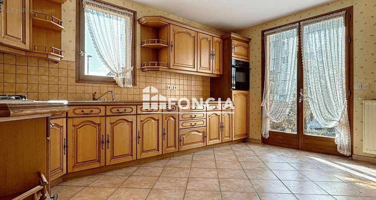 Maison à MONDEVILLE