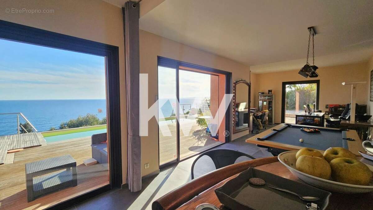 Maison à SAINT-RAPHAEL