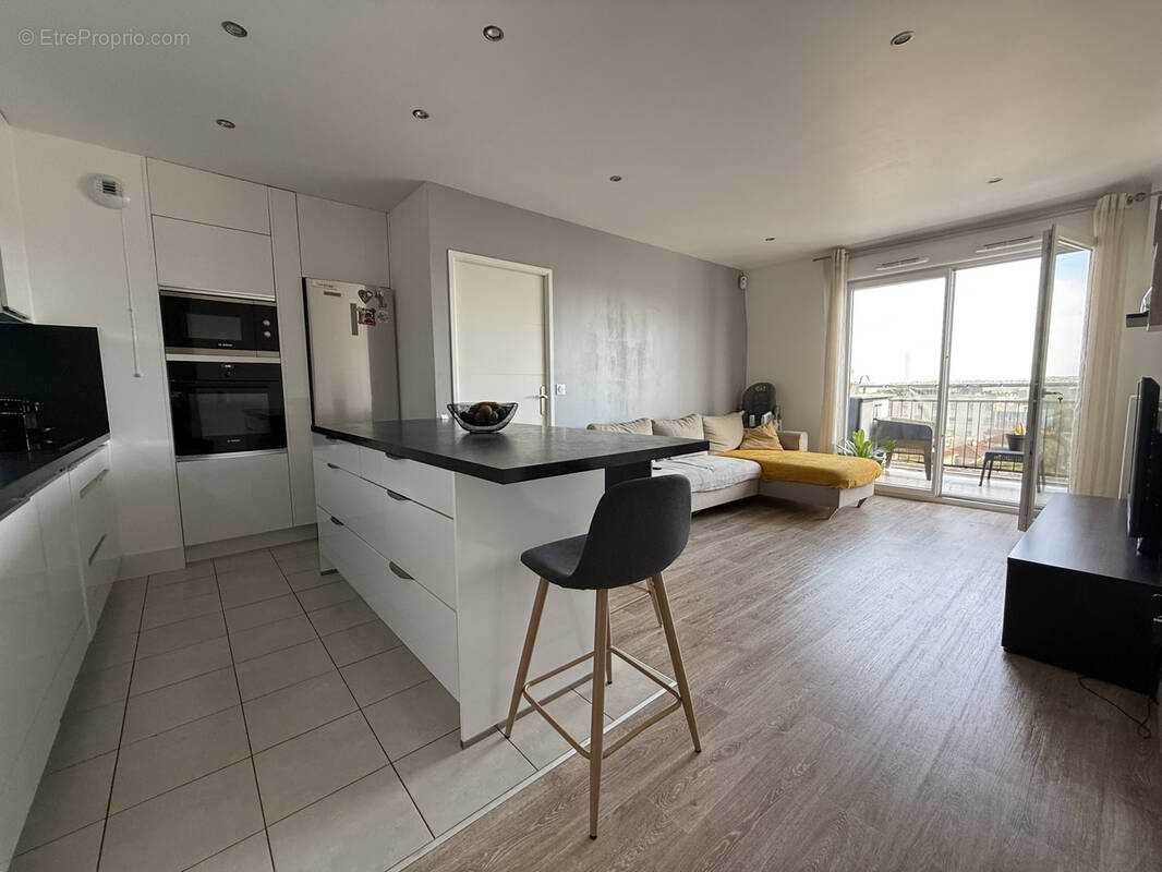 Appartement à LE BLANC-MESNIL