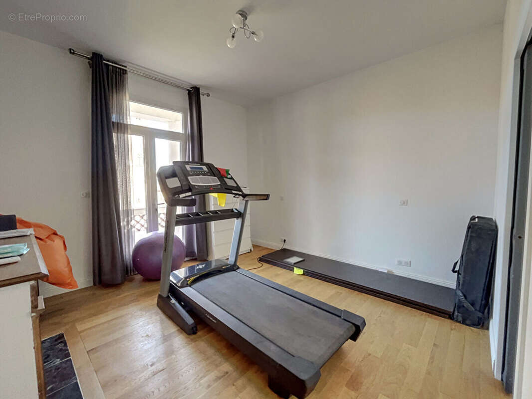 Appartement à CAZERES