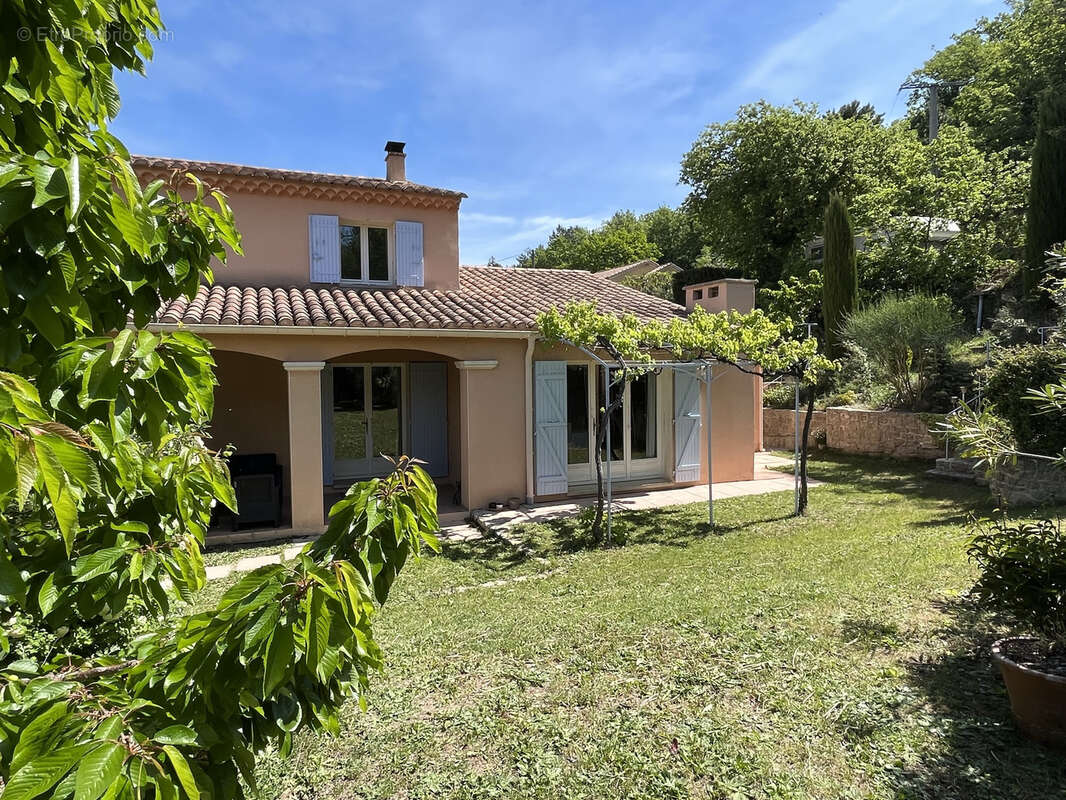 Maison à MALAUCENE