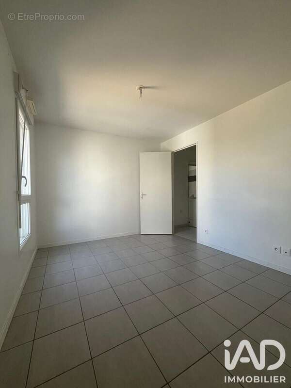 Photo 7 - Appartement à VAULX-EN-VELIN