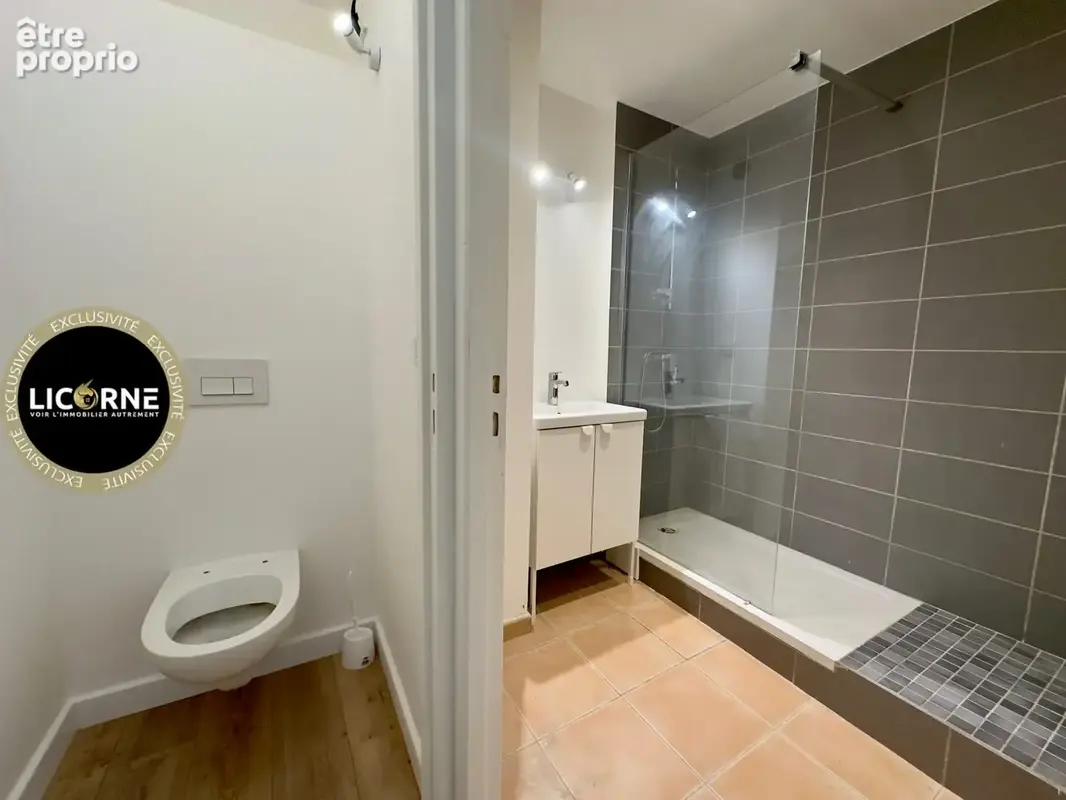 Appartement 1 pièce 29 m² à vendre à Pertuis (84120) - photo 3