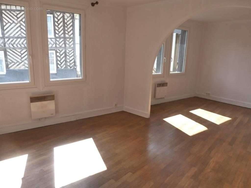 Appartement à CORMEILLES