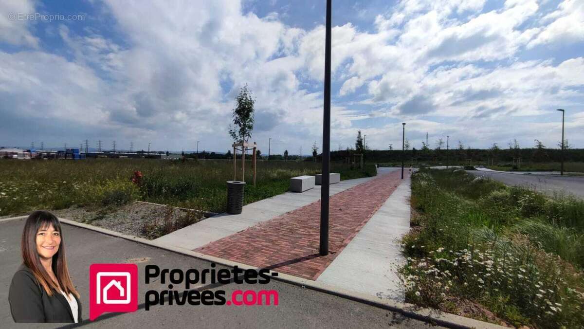 Terrain constructible et viabilisé Mably 335m2 - photo 4