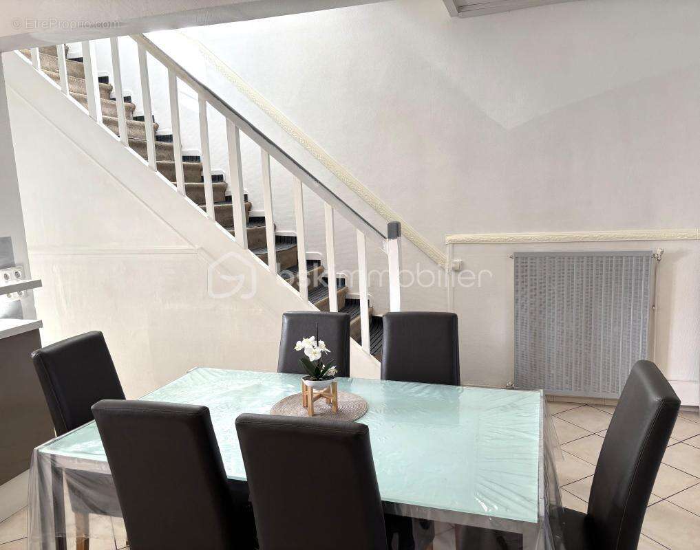 Maison à CREPY-EN-VALOIS