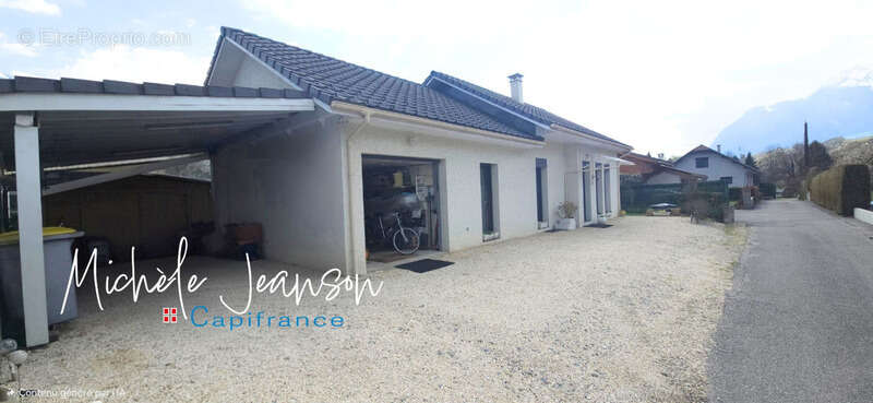 Maison à GILLY-SUR-ISERE