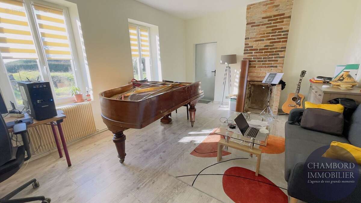 Maison à SAINT-LUBIN-EN-VERGONNOIS