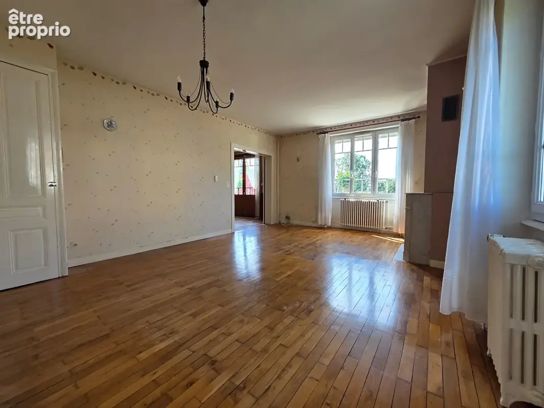 Maison individuelle, 3 chambres, centre de Bletterans - photo 2
