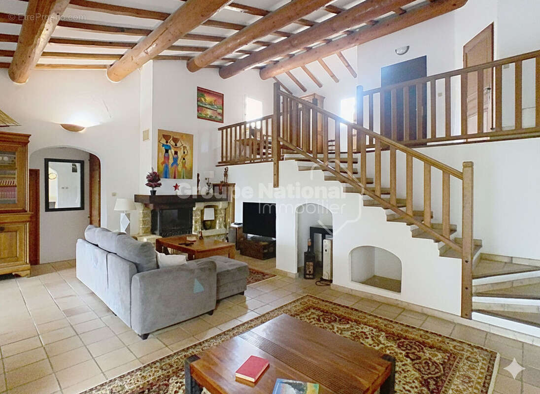 Maison à ENSUES-LA-REDONNE