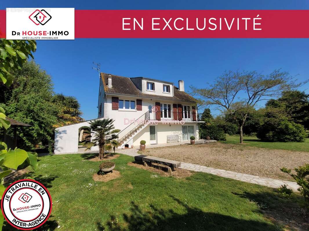 Maison à LA SELLE-SUR-LE-BIED