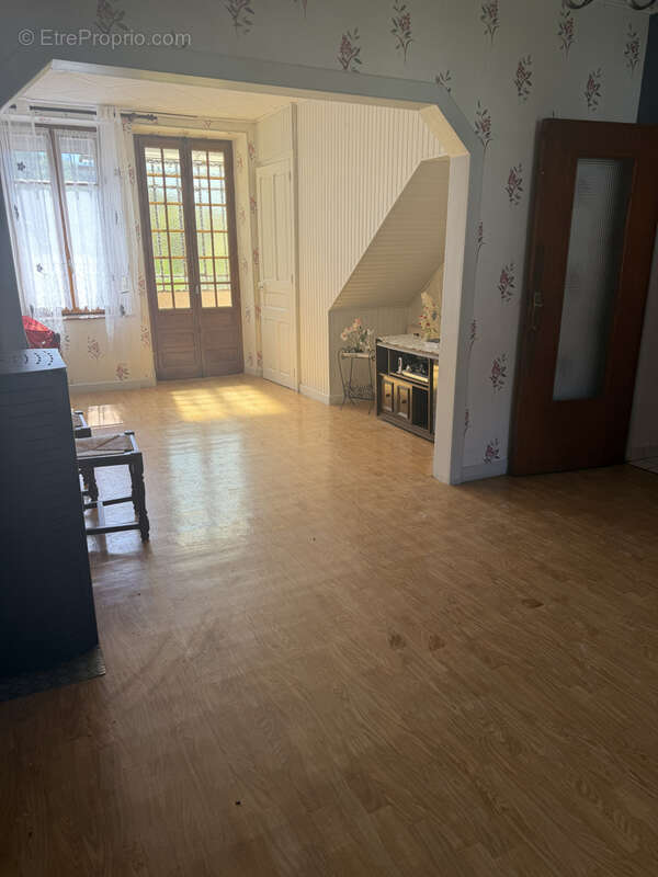 Maison à BELONCHAMP