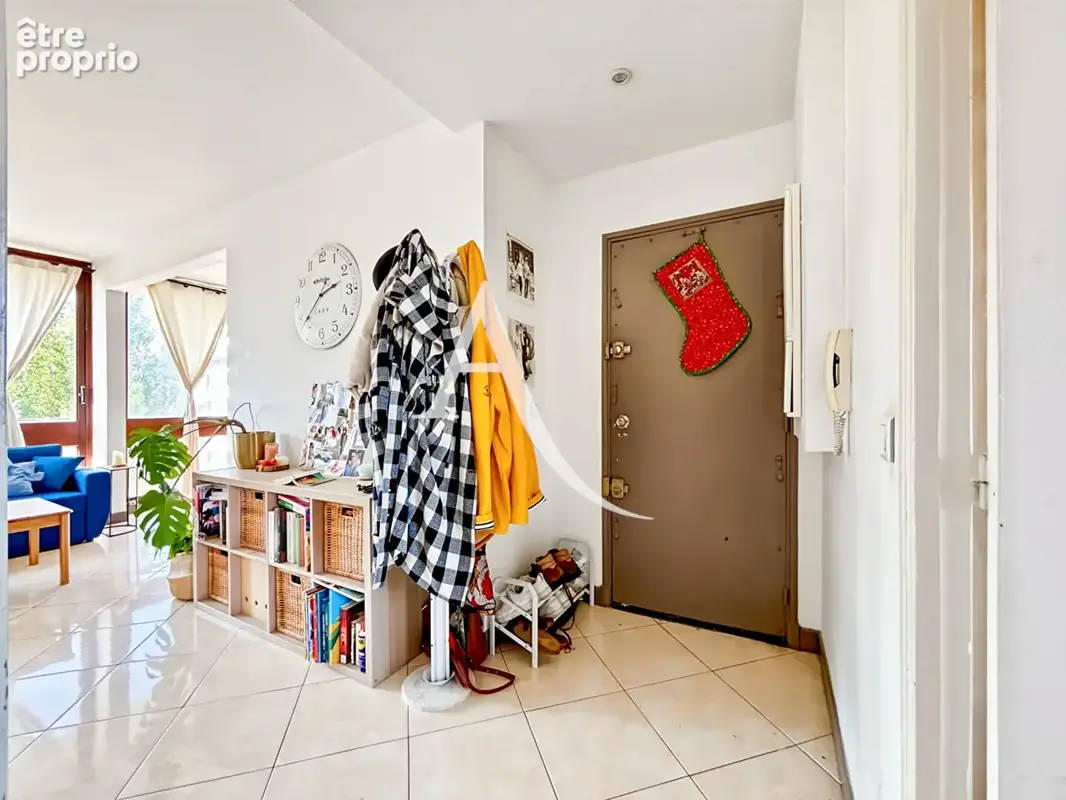 Appartement Fontenay Le Fleury 3 pièce(s) 66 m2 - photo 6