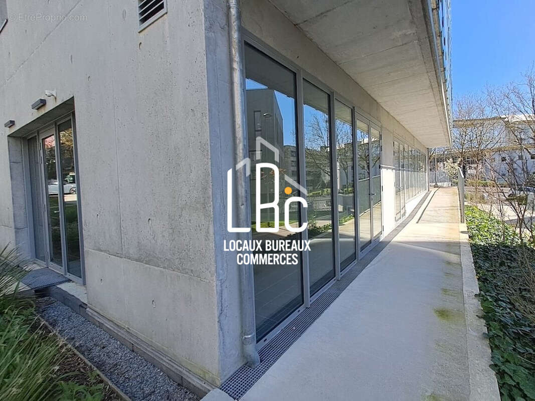 Commerce 214 m² à Nantes  - photo 4