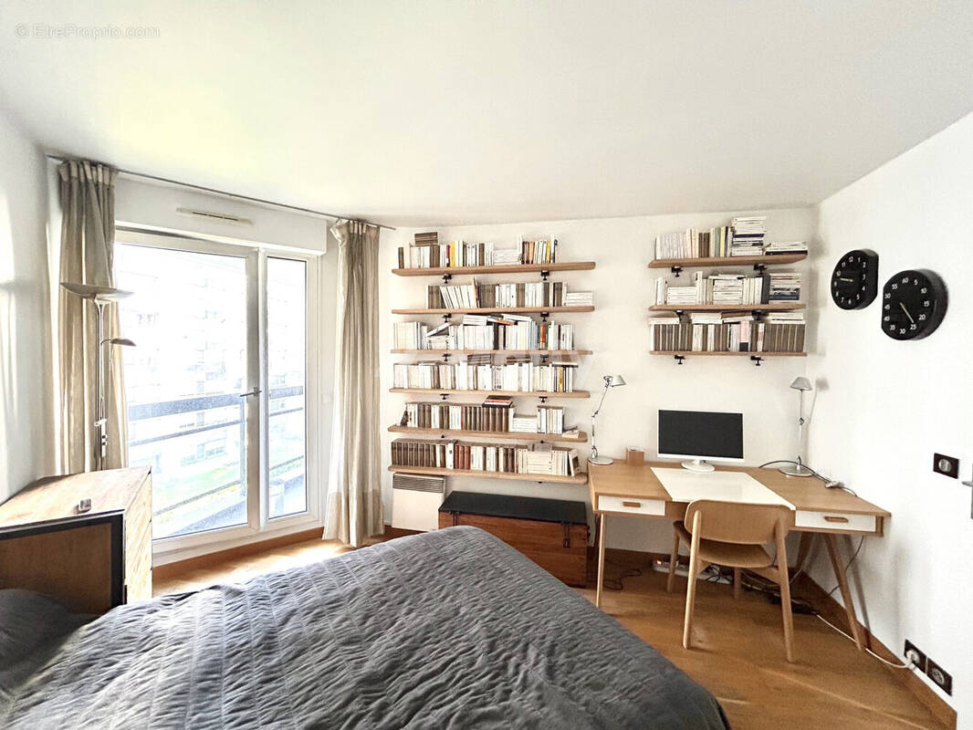 Appartement à PARIS-19E