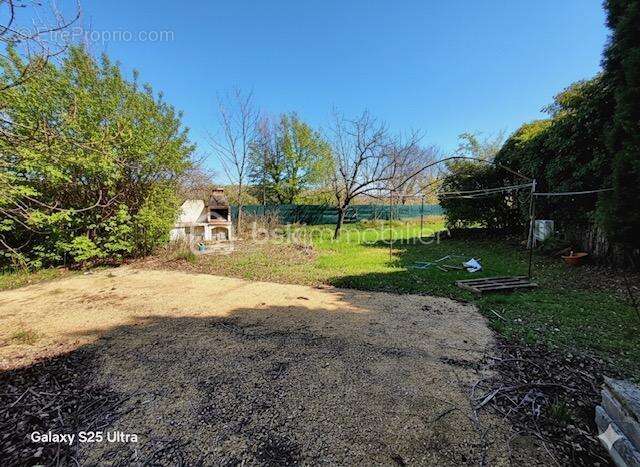 Commerce à TOURRETTES