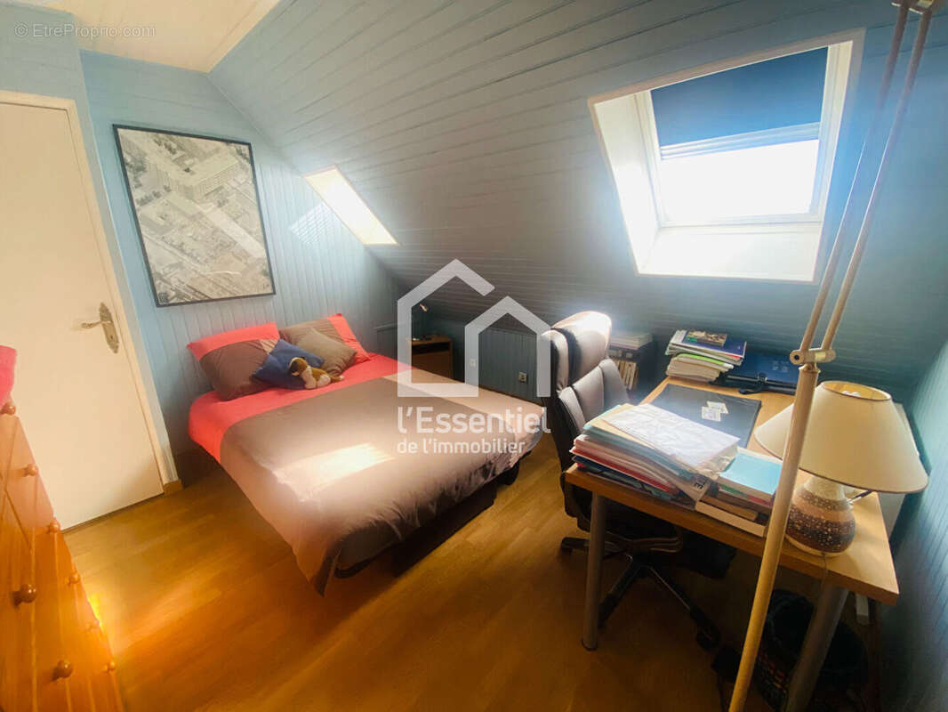 Maison à VAUX-SUR-SEINE