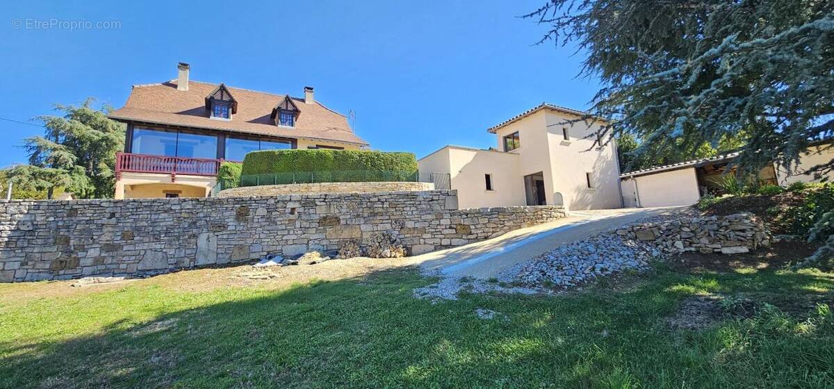 Maison à SALVAGNAC-CAJARC