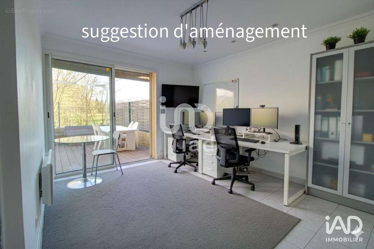 Photo 3 - Commerce à ROQUEBRUNE-SUR-ARGENS