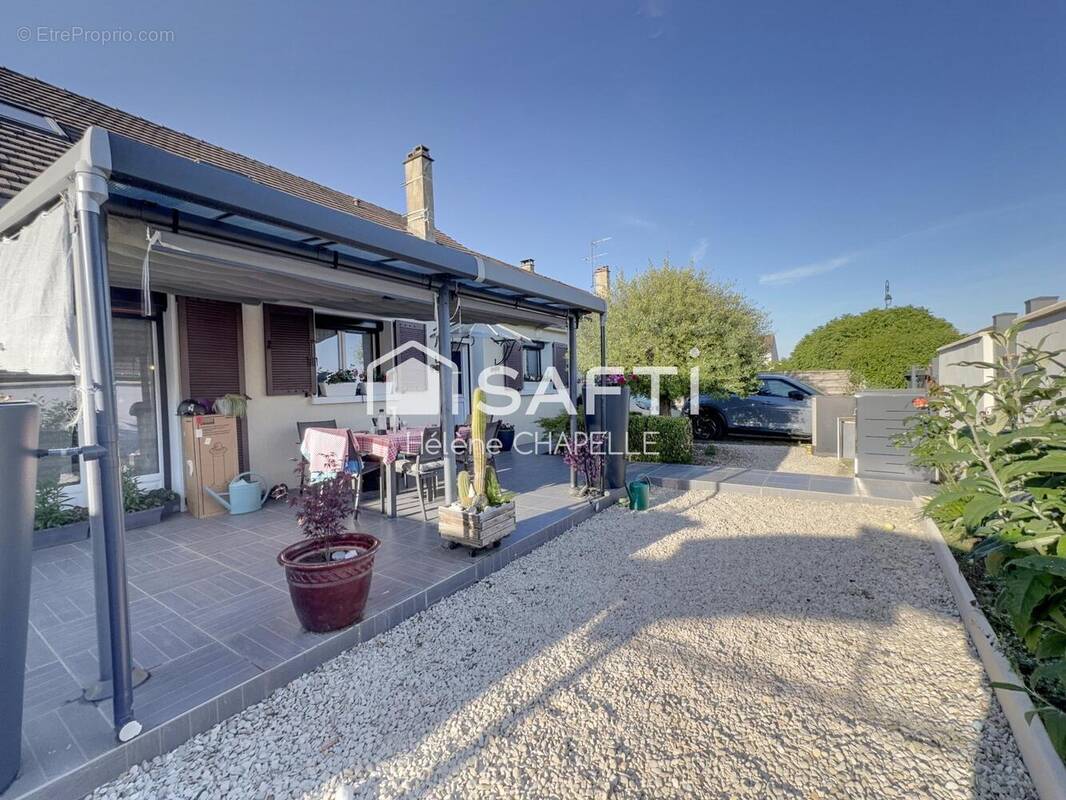 Photo 1 - Maison à LE MESNIL-EN-THELLE