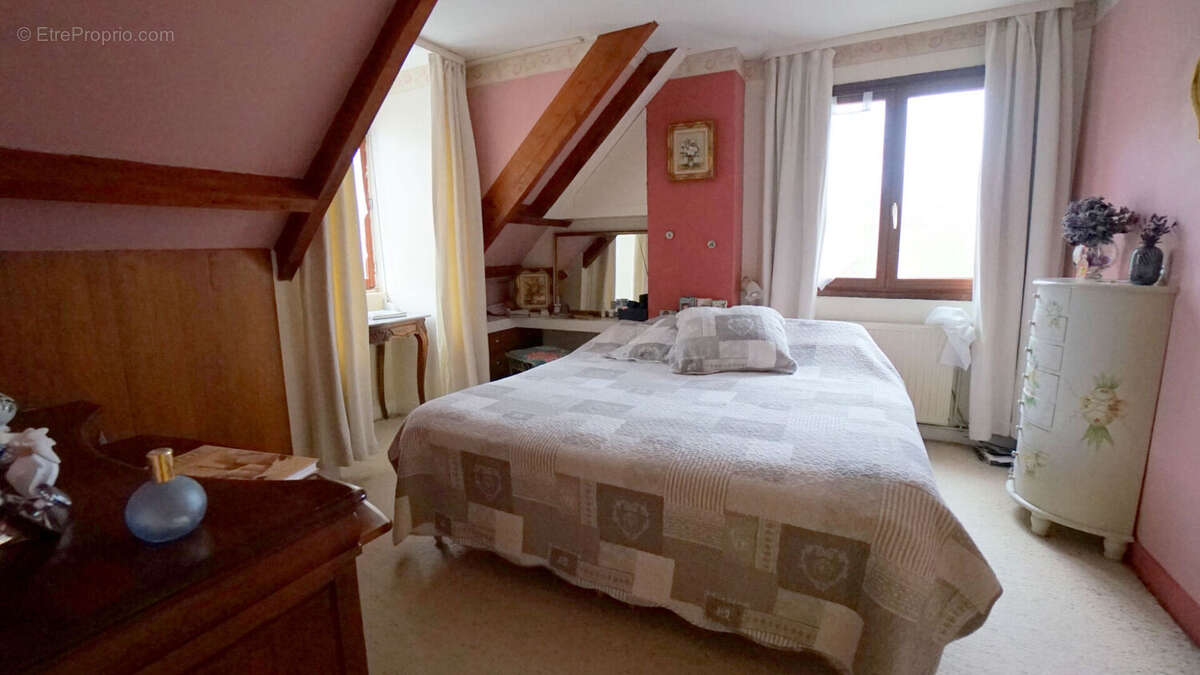 Maison à MEZIERES-SUR-SEINE