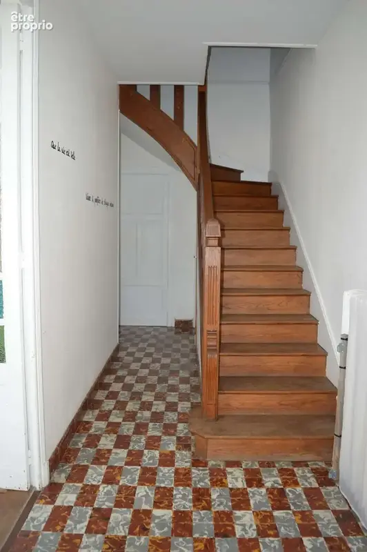 Maison individuelle 118m2,  avec garage et 2360m2 de terrain, située à 10' de LAPALISSE, 20' de ROANNE - photo 5