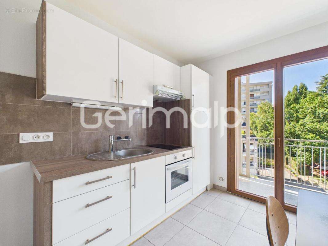 Vente - Appartement - 2 pièces + cuisine - 48 m² - 273 000 € - - photo 13
