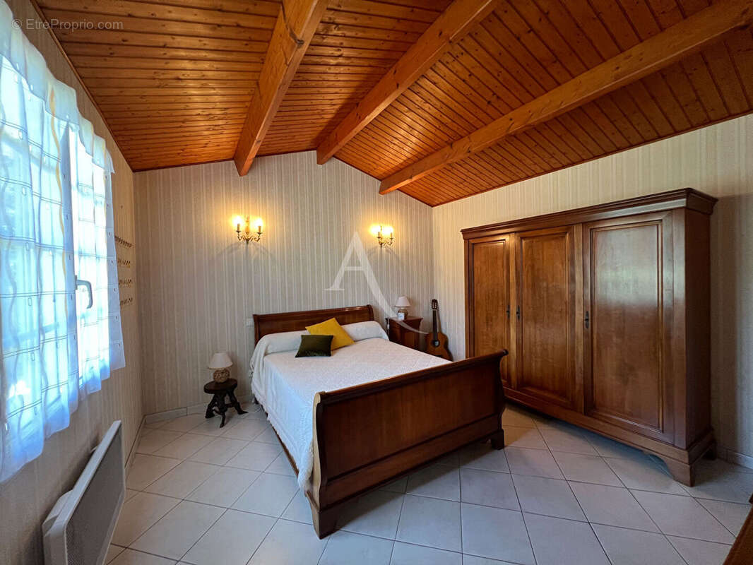 Maison Saint Hilaire La Foret 5 pièce(s) 114 m2 - photo 8