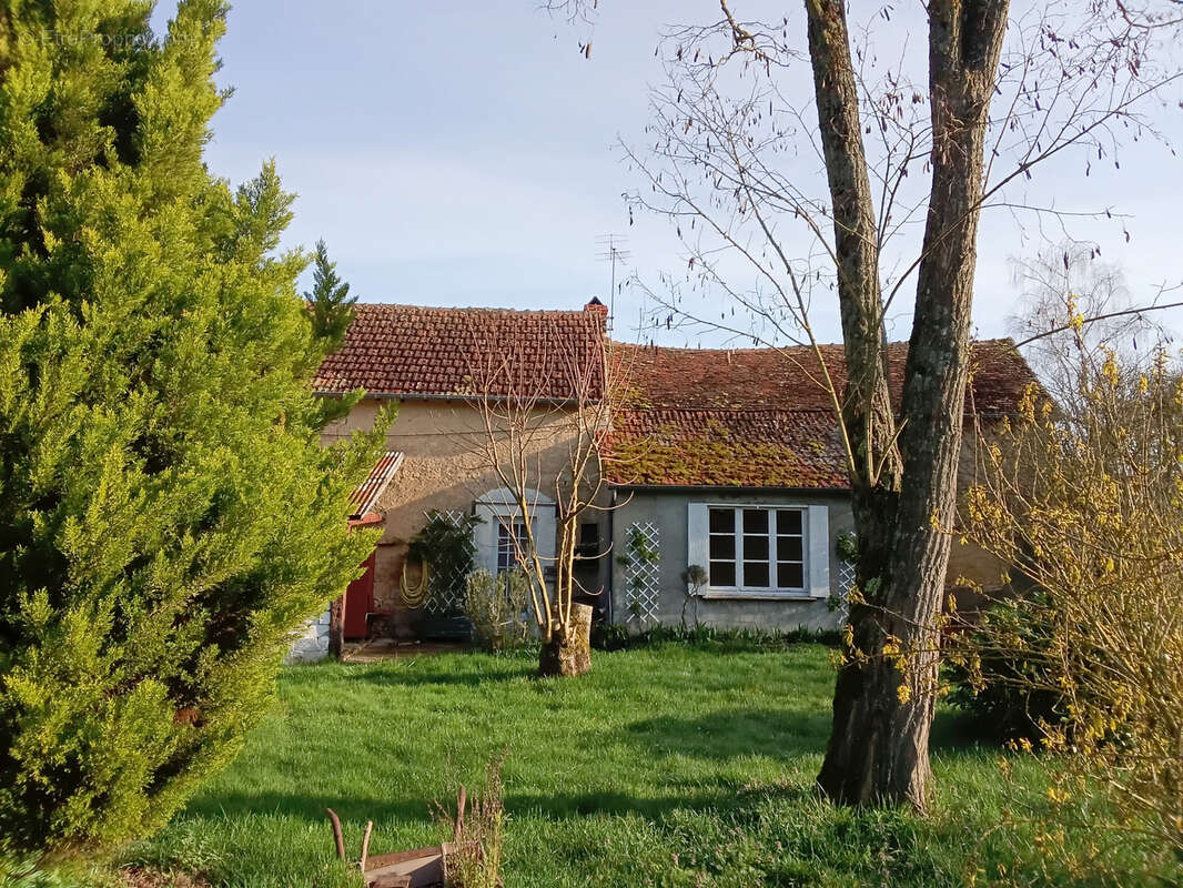 Maison à OUROUER-LES-BOURDELINS