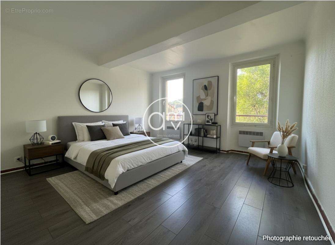 Appartement à CUERS