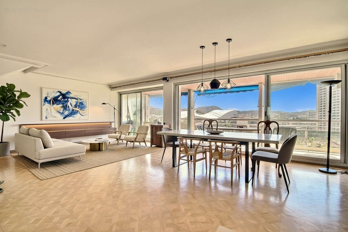 Appartement à MARSEILLE-8E