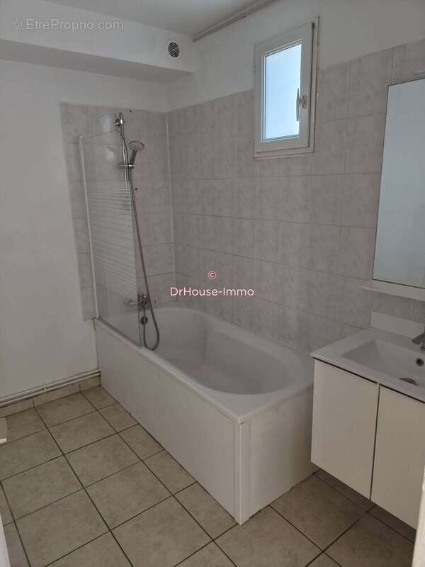 Maison 84 m² à Campagne  - photo 4