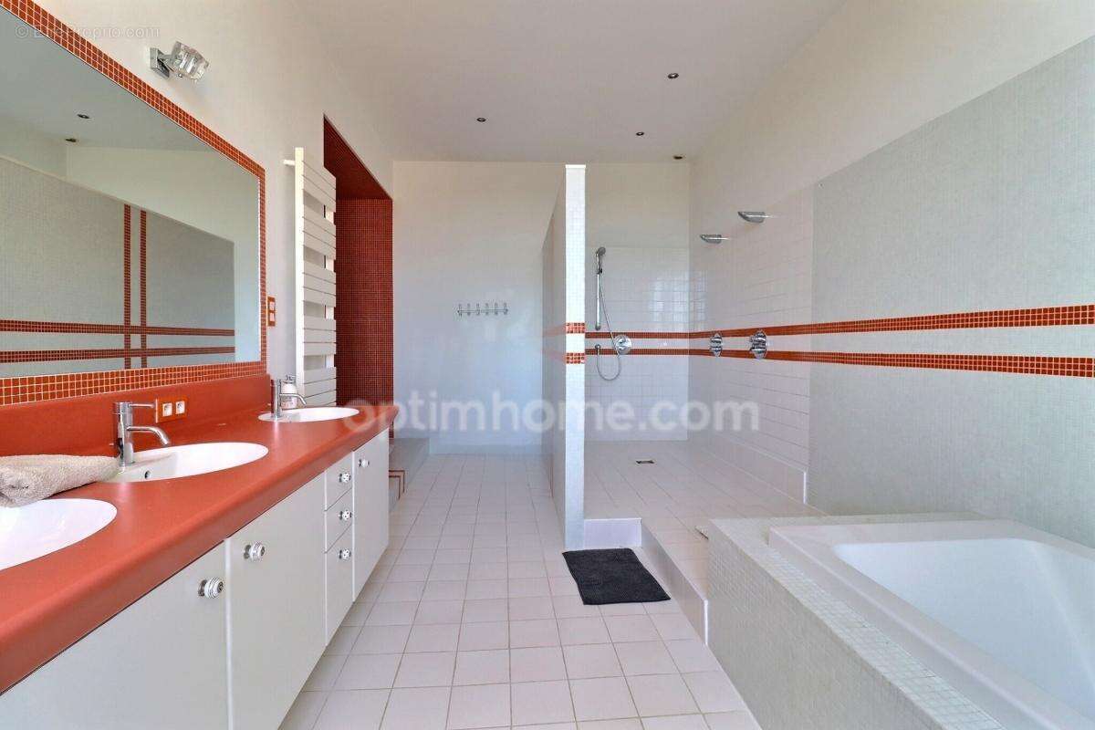 Domaine d’Exception du XVIe s. – Proche Cholet  Potentiel > 1 200 m² - photo 17