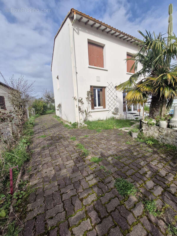 Maison à MESCHERS-SUR-GIRONDE