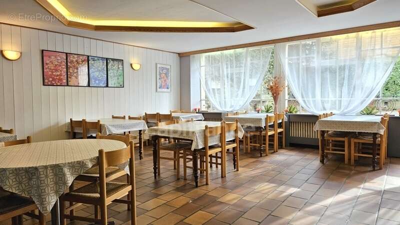 Commerce à SAINT-GERVAIS-LES-BAINS