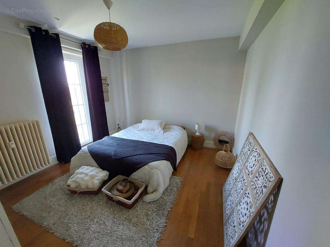 Appartement à PIERRE-BENITE