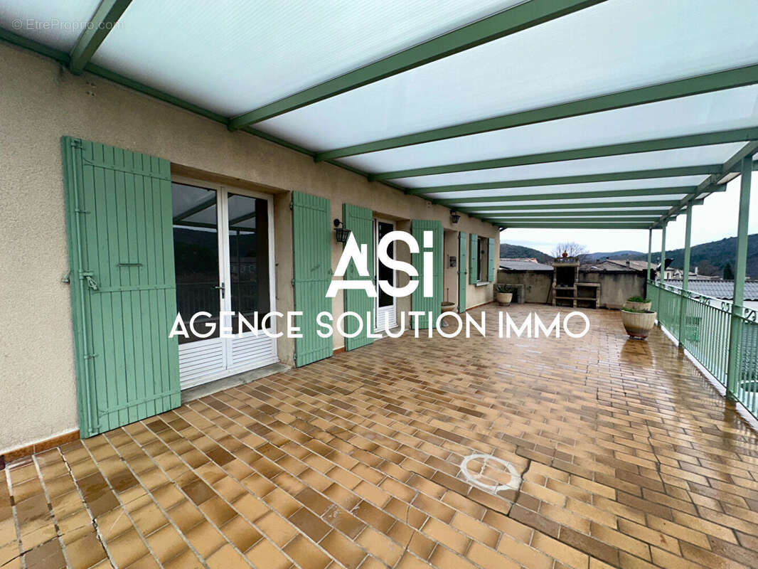 Commerce à VALVIGNERES