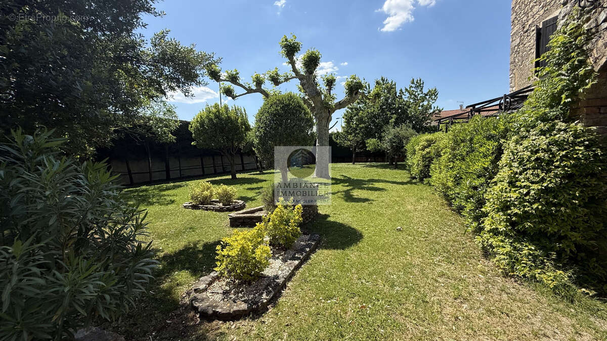 Appartement à LIVRON-SUR-DROME