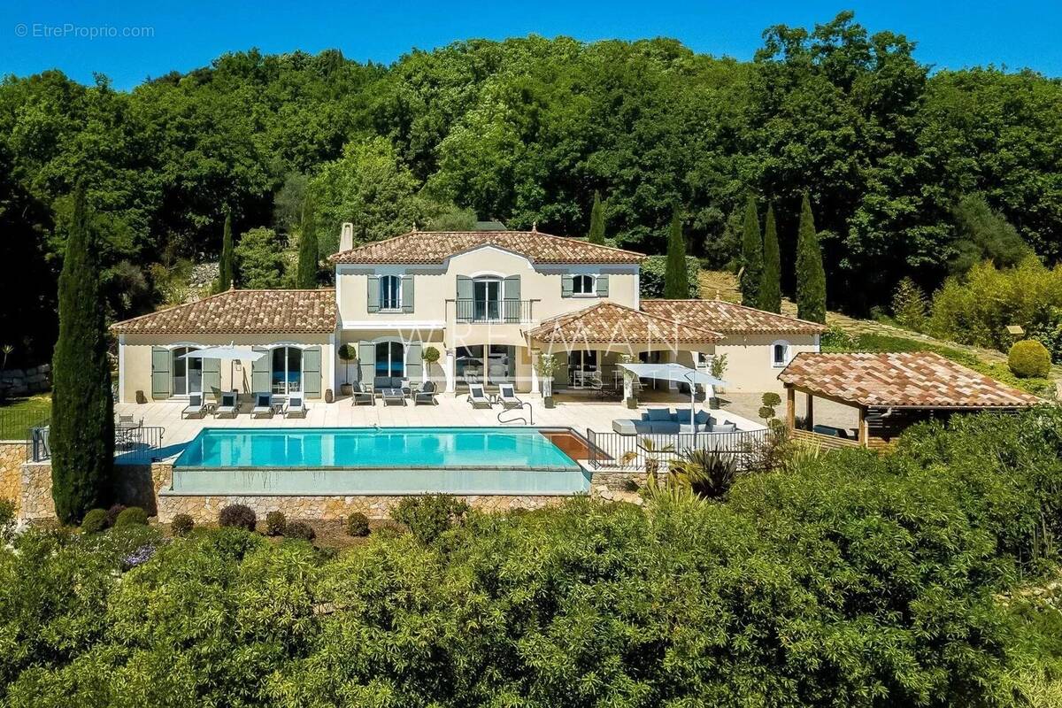 Maison à MONTAUROUX